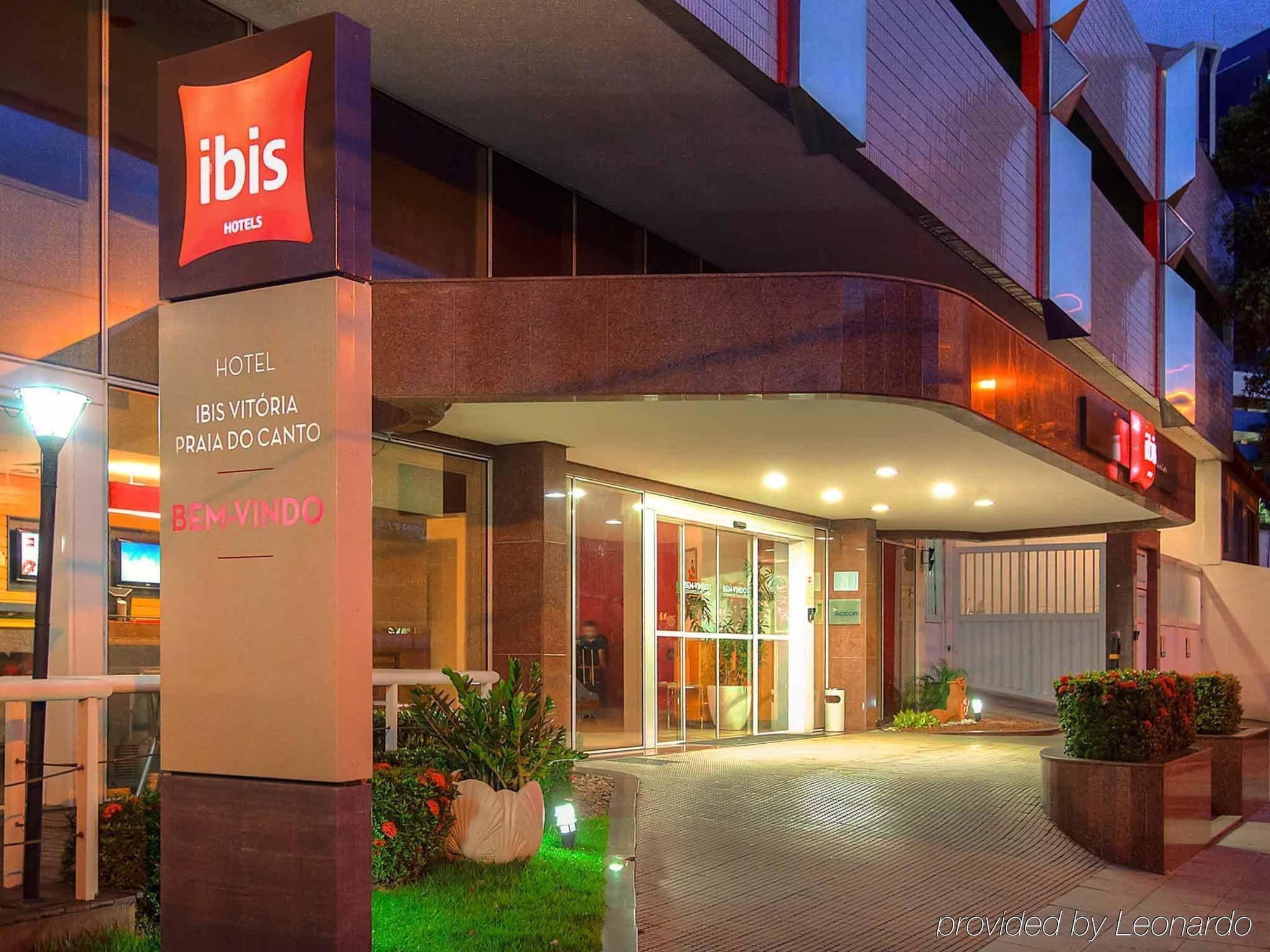 Ibis Vitoria Praia Do Canto Экстерьер фото